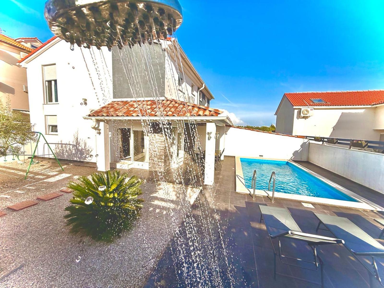 Villa Sarah Medulin Exterior photo